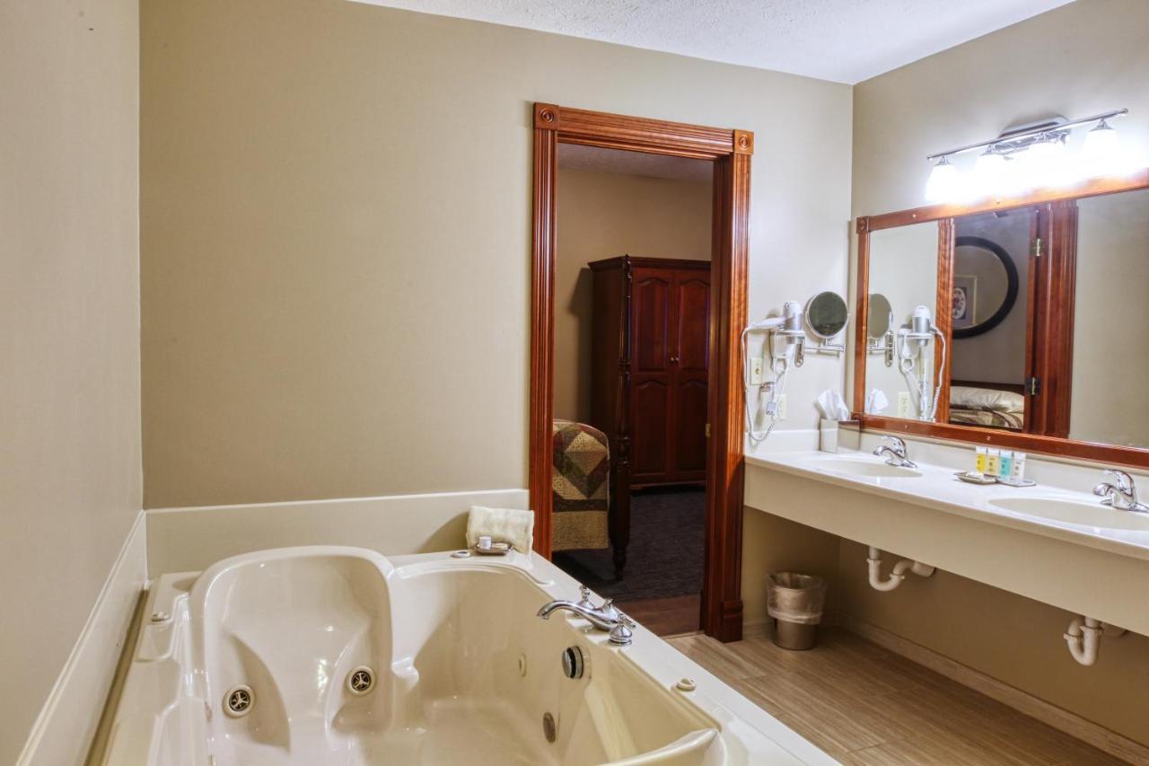 Carlisle Inn Уолнът Крийк Екстериор снимка