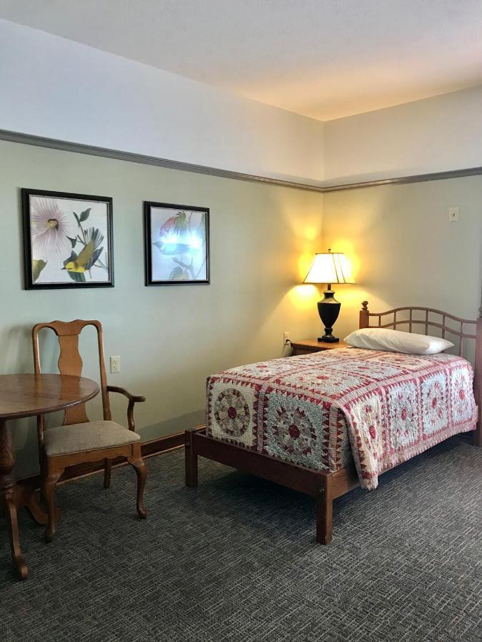 Carlisle Inn Уолнът Крийк Екстериор снимка