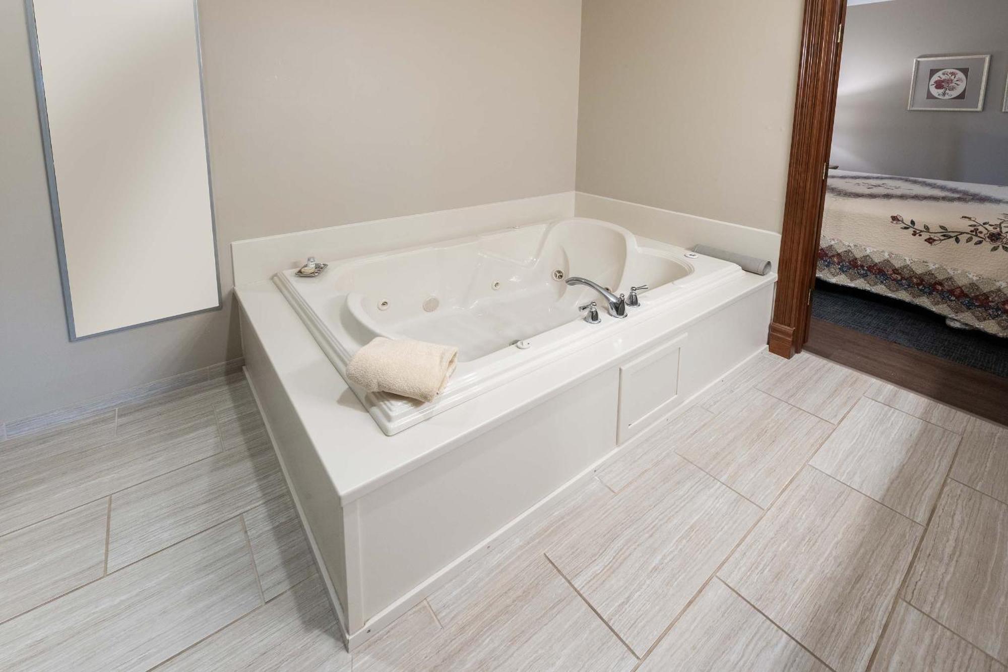 Carlisle Inn Уолнът Крийк Екстериор снимка